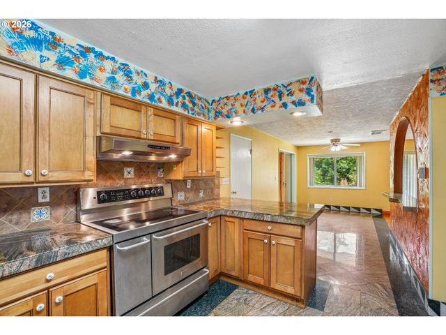 10975 Sw WALNUT St, Portland, OR 97223