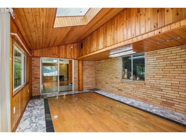 10975 Sw WALNUT St, Portland, OR 97223