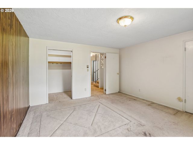 10975 Sw WALNUT St, Portland, OR 97223