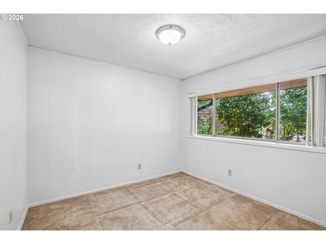10975 Sw WALNUT St, Portland, OR 97223
