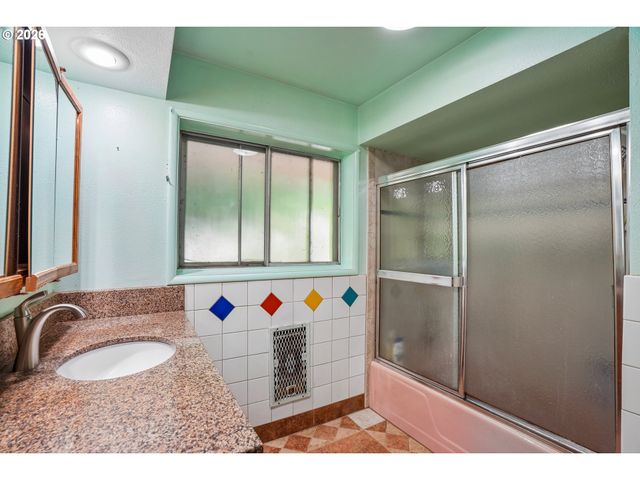 10975 Sw WALNUT St, Portland, OR 97223