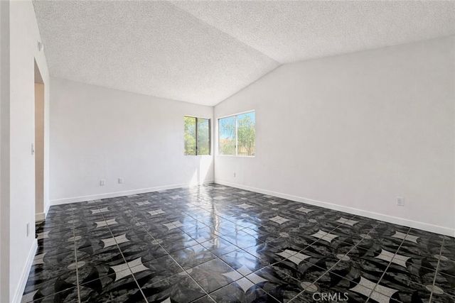 359 Bahia Street, Perris, CA 92571