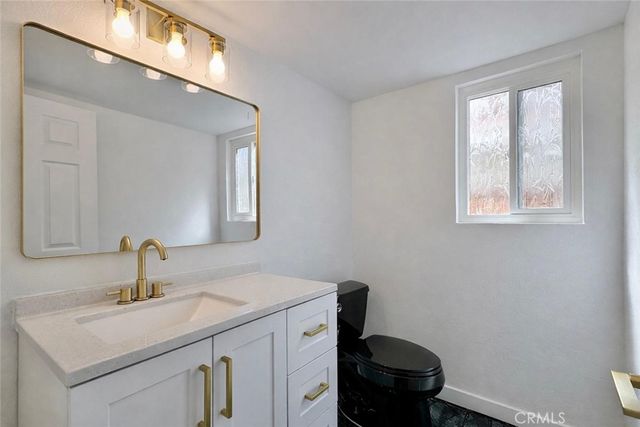 359 Bahia Street, Perris, CA 92571