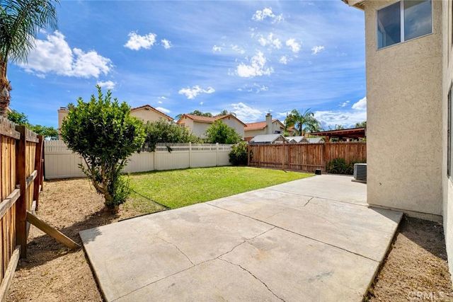 359 Bahia Street, Perris, CA 92571