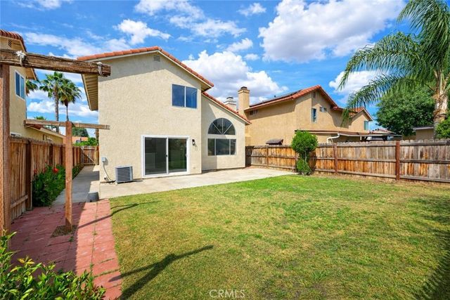 359 Bahia Street, Perris, CA 92571