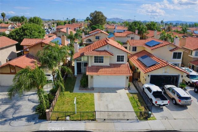 359 Bahia Street, Perris, CA 92571