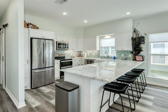 13817 Doubloon Avenue, Galveston, TX 77554