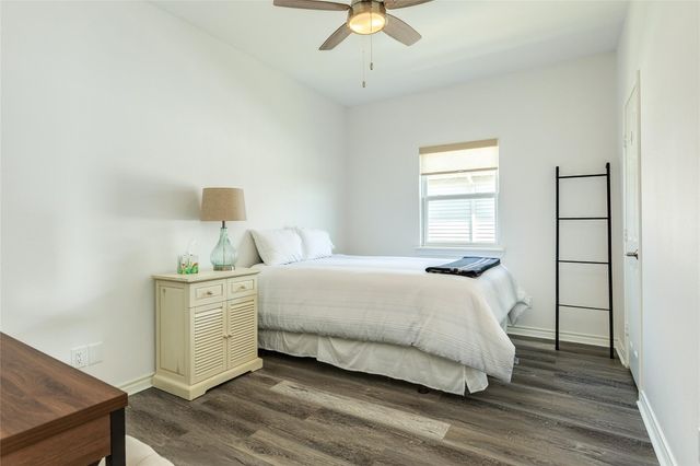 13817 Doubloon Avenue, Galveston, TX 77554