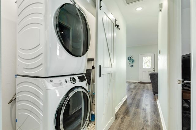 13817 Doubloon Avenue, Galveston, TX 77554