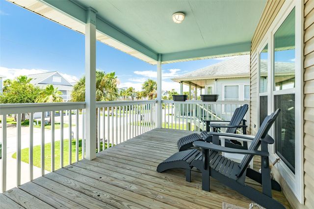 13817 Doubloon Avenue, Galveston, TX 77554