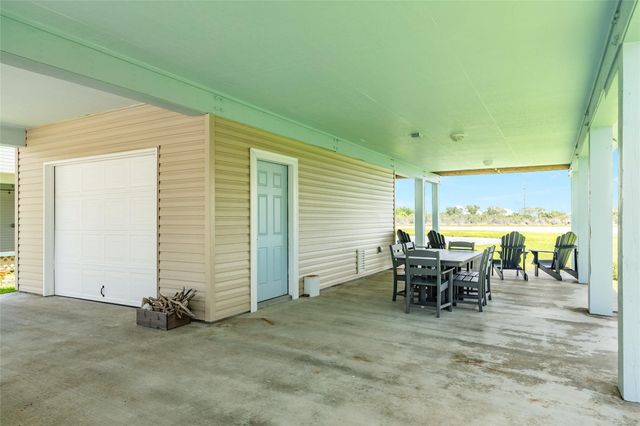 13817 Doubloon Avenue, Galveston, TX 77554