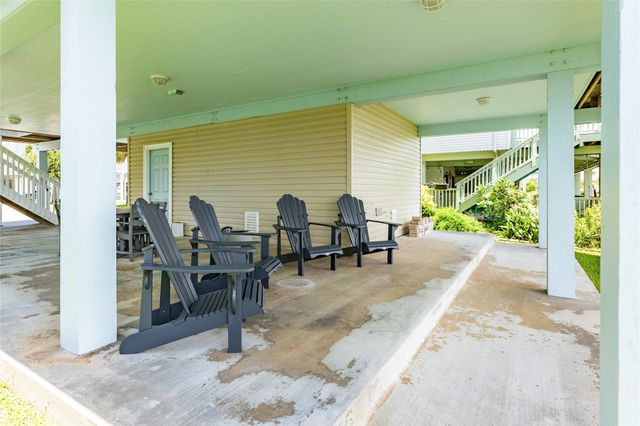 13817 Doubloon Avenue, Galveston, TX 77554