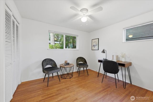 15804 35th Avenue NE, Lake Forest Park, WA 98155