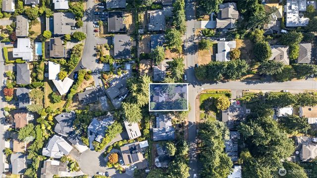 15804 35th Avenue NE, Lake Forest Park, WA 98155
