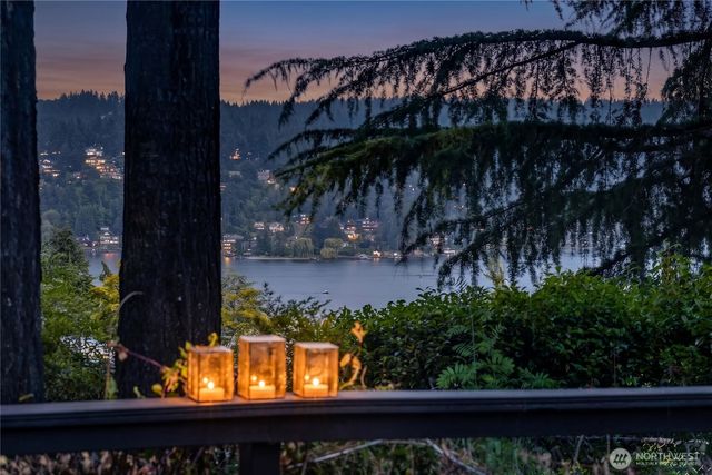 15804 35th Avenue NE, Lake Forest Park, WA 98155