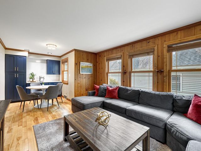 1626 Pinehurst Avenue, Saint Paul, MN 55116