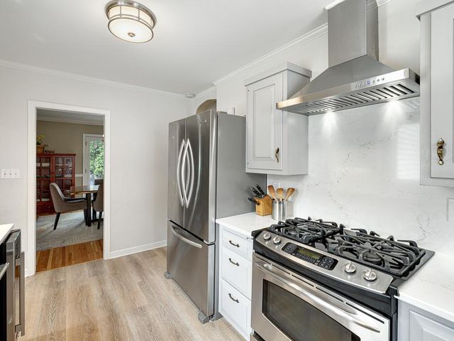1626 Pinehurst Avenue, Saint Paul, MN 55116