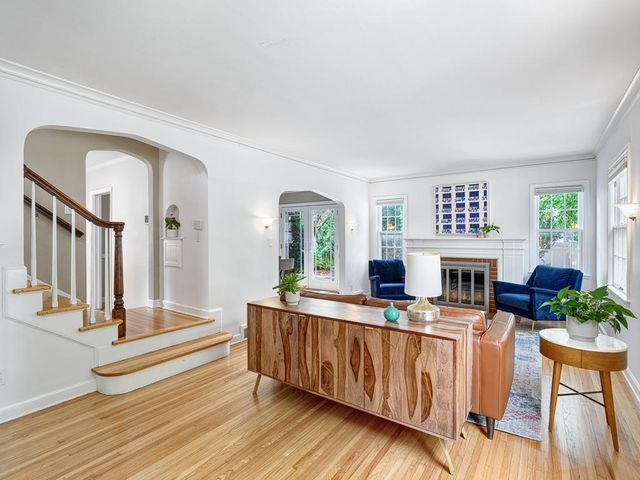 1626 Pinehurst Avenue, Saint Paul, MN 55116