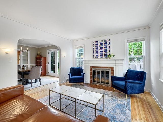 1626 Pinehurst Avenue, Saint Paul, MN 55116