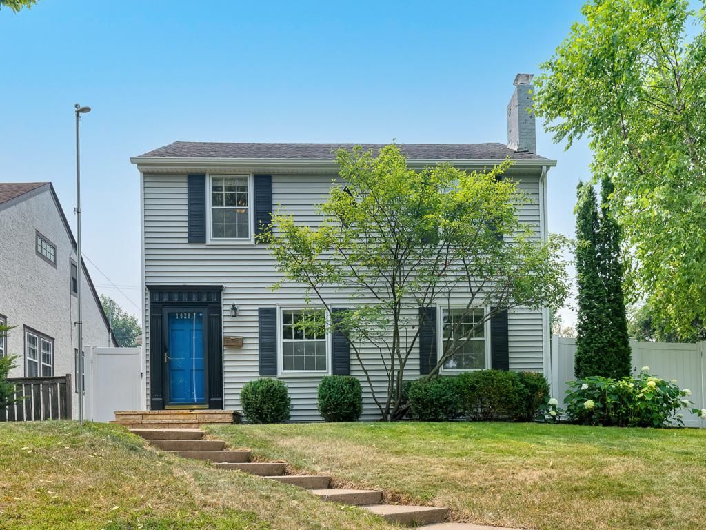 1626 Pinehurst Avenue, Saint Paul, MN 55116