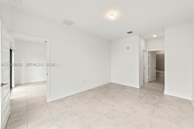 8301 NW 41st St B-408, Doral, FL 33166