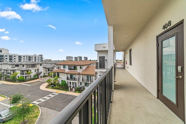 8301 NW 41st St B-408, Doral, FL 33166