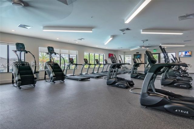 8301 NW 41st St B-408, Doral, FL 33166