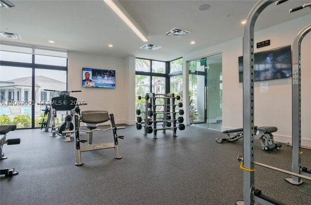 8301 NW 41st St B-408, Doral, FL 33166