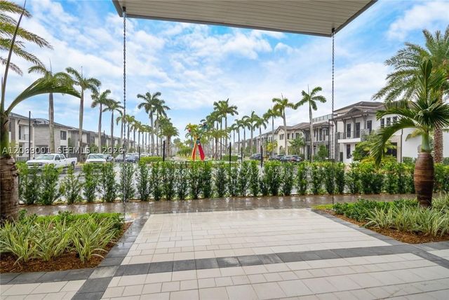 8301 NW 41st St B-408, Doral, FL 33166