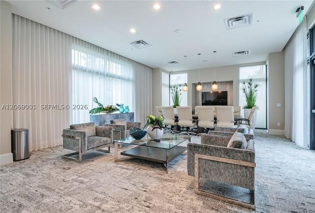 8301 NW 41st St B-408, Doral, FL 33166