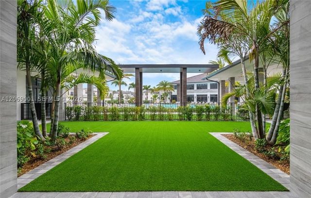 8301 NW 41st St B-408, Doral, FL 33166