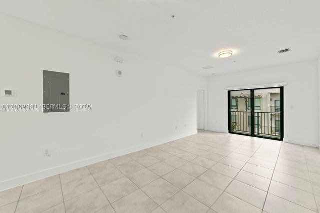 8301 NW 41st St B-408, Doral, FL 33166