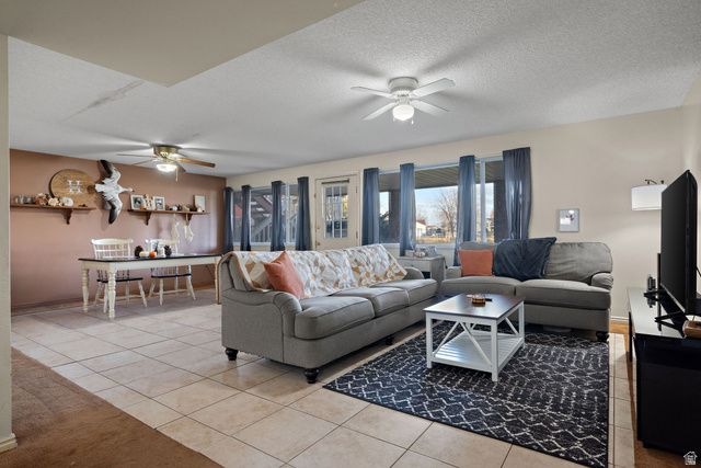 169 W 690 N, Santaquin, UT 84655