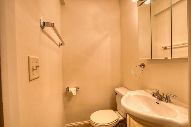 7520 N Winchester Avenue GE, Chicago, IL 60626