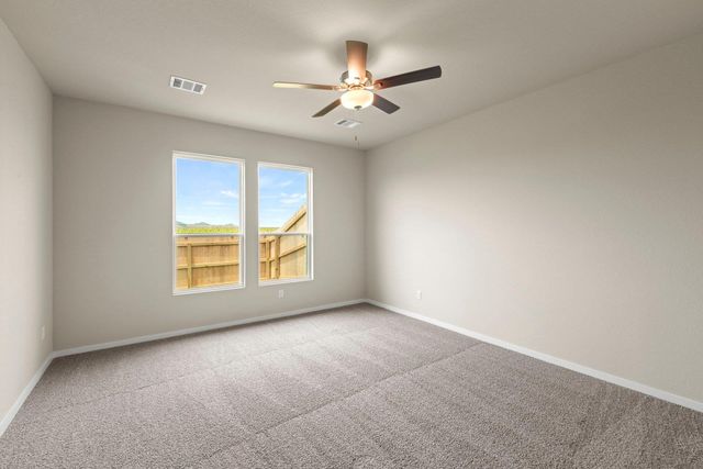 105 Backwood PASS, Taylor, TX 76574