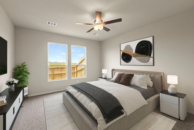 105 Backwood PASS, Taylor, TX 76574