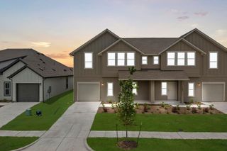 105 Backwood PASS, Taylor, TX 76574