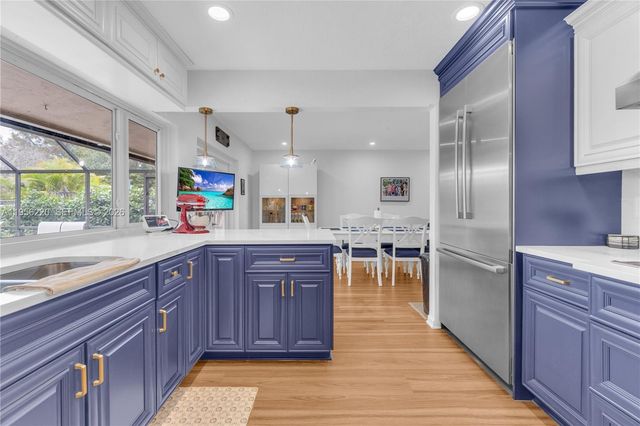 12541 SW 11th Ct, Davie, FL 33325