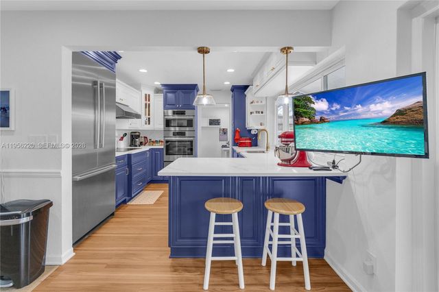 12541 SW 11th Ct, Davie, FL 33325