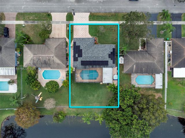 12541 SW 11th Ct, Davie, FL 33325