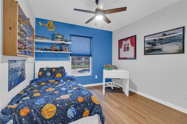 12541 SW 11th Ct, Davie, FL 33325