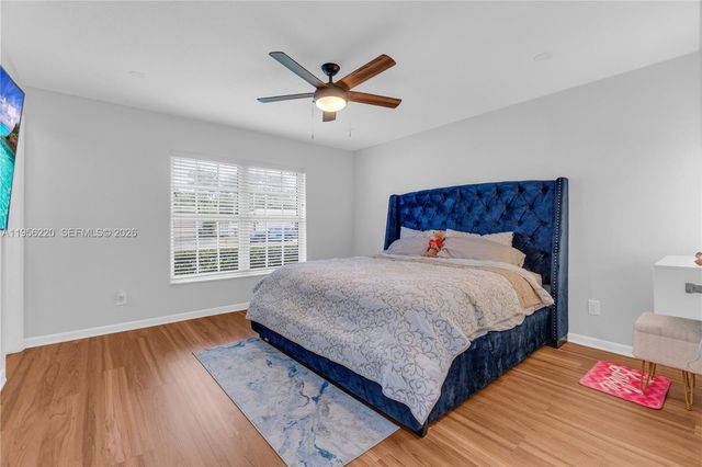 12541 SW 11th Ct, Davie, FL 33325