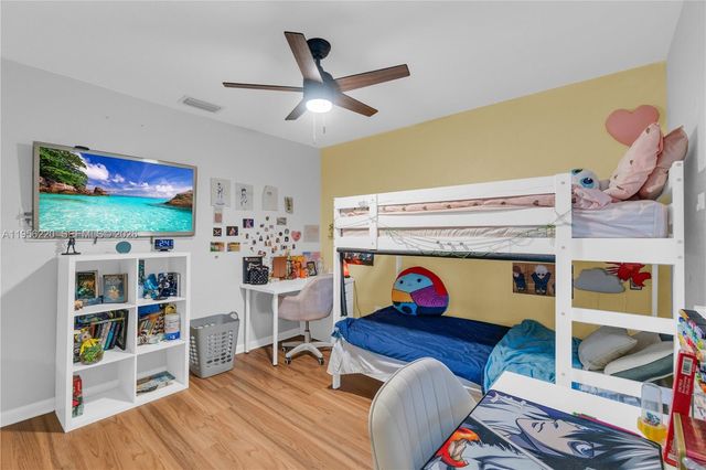 12541 SW 11th Ct, Davie, FL 33325