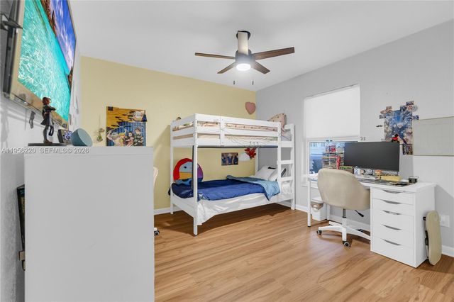 12541 SW 11th Ct, Davie, FL 33325