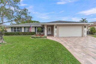 12541 SW 11th Ct, Davie, FL 33325
