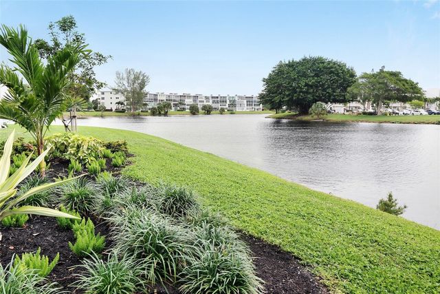 1116 Cambridge E, Deerfield Beach, FL 33442