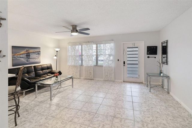 1116 Cambridge E, Deerfield Beach, FL 33442