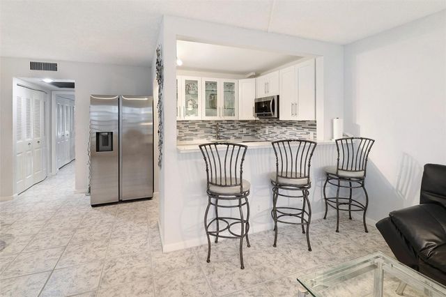 1116 Cambridge E, Deerfield Beach, FL 33442