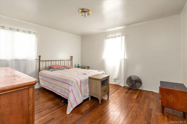 328 Glen Road, West Hempstead, NY 11552