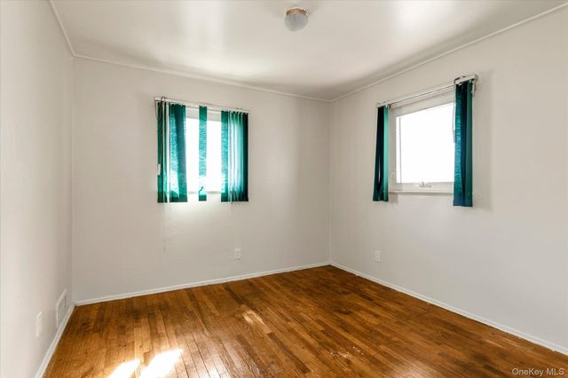 328 Glen Road, West Hempstead, NY 11552
